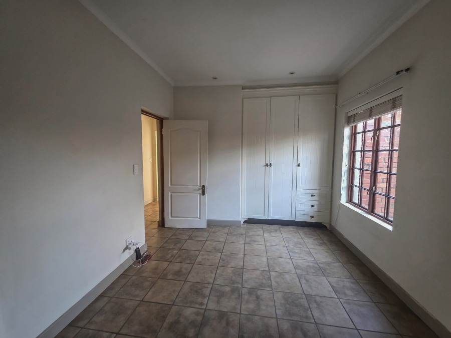 To Let 3 Bedroom Property for Rent in Meerhof North West
